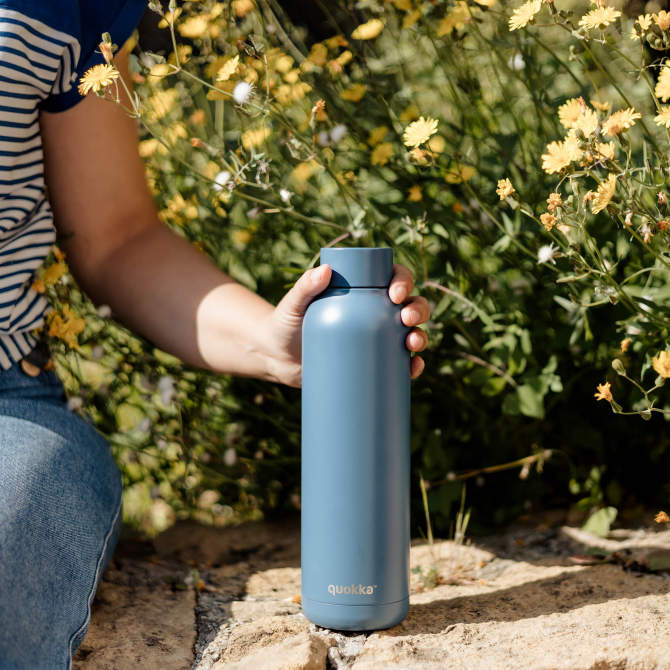 QUOKKA BOTELLA TERMO ACERO INOXIDABLE SOLID STONE BLUE 630 ML