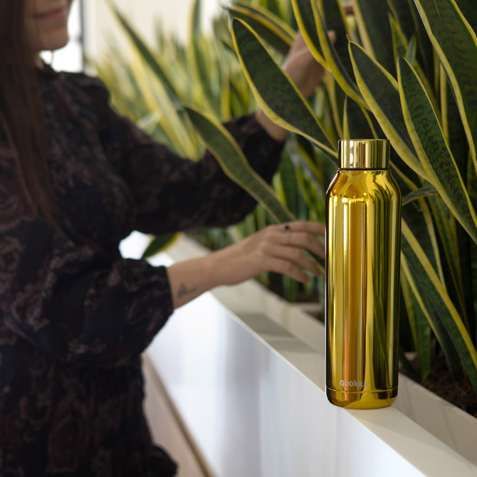 SOLID - SLEEK GOLD 630 ML