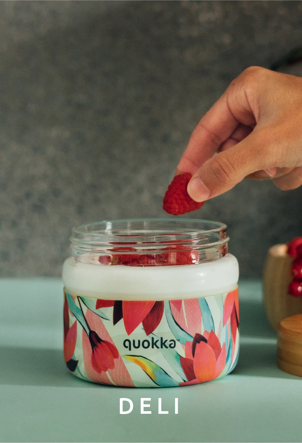 Quokka Botella de agua Tritan Quick-Sip con popote de 28 onzas (28.1 fl  oz), paquete de 3 azurita, transparente, grande, libre de BPA, tapa